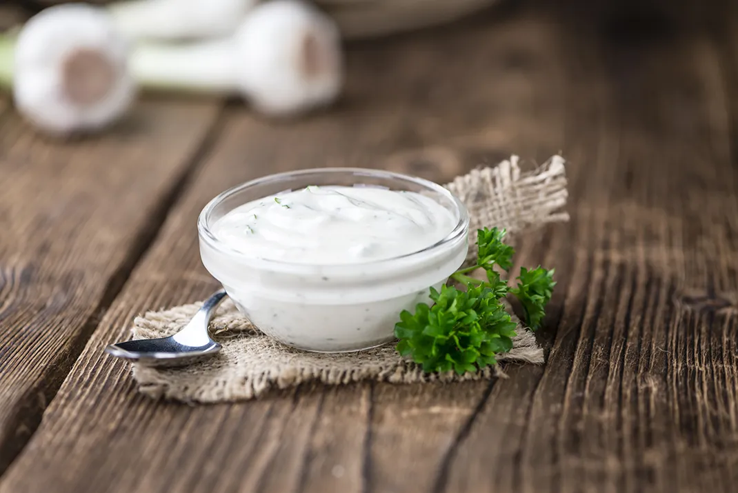 knoflooksaus met knoflook ediks milde smaak azijn